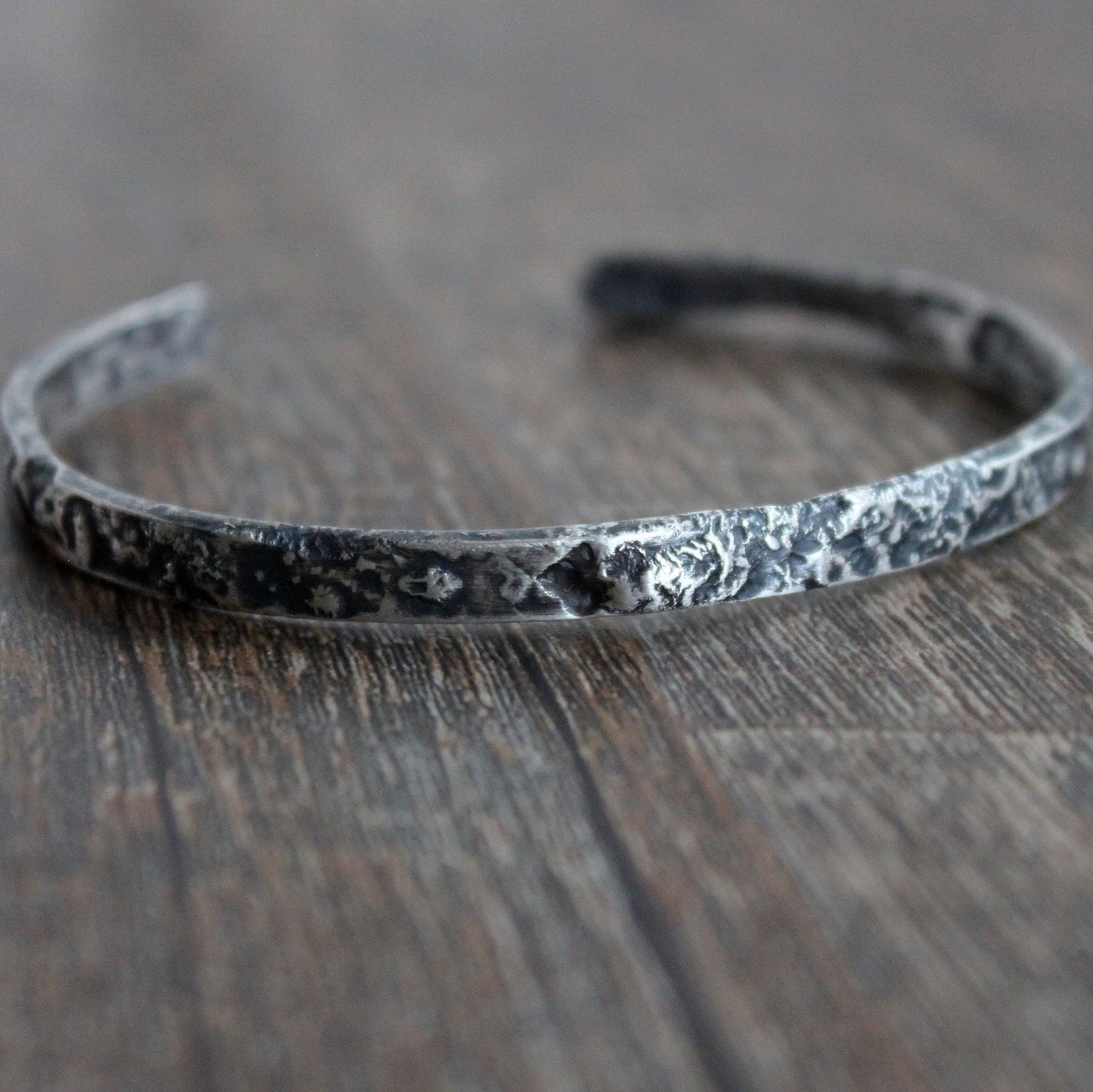 Thin Reticulated Bangle, 5mm