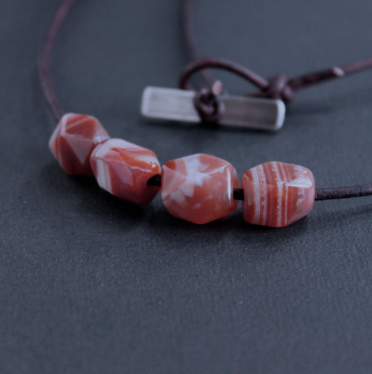 vintage agate bead necklace