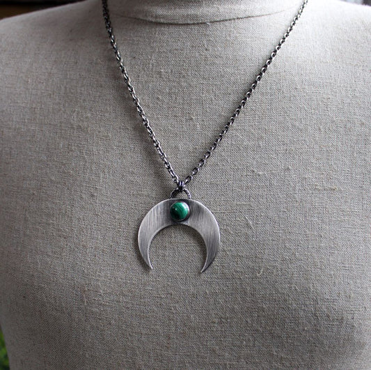 silver crescent pendant necklace