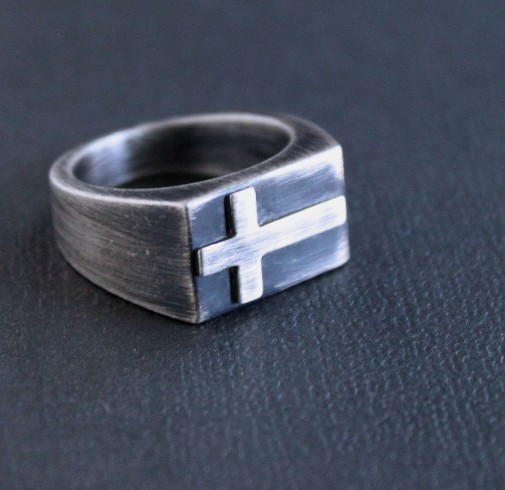 men's heavy silver cross ring