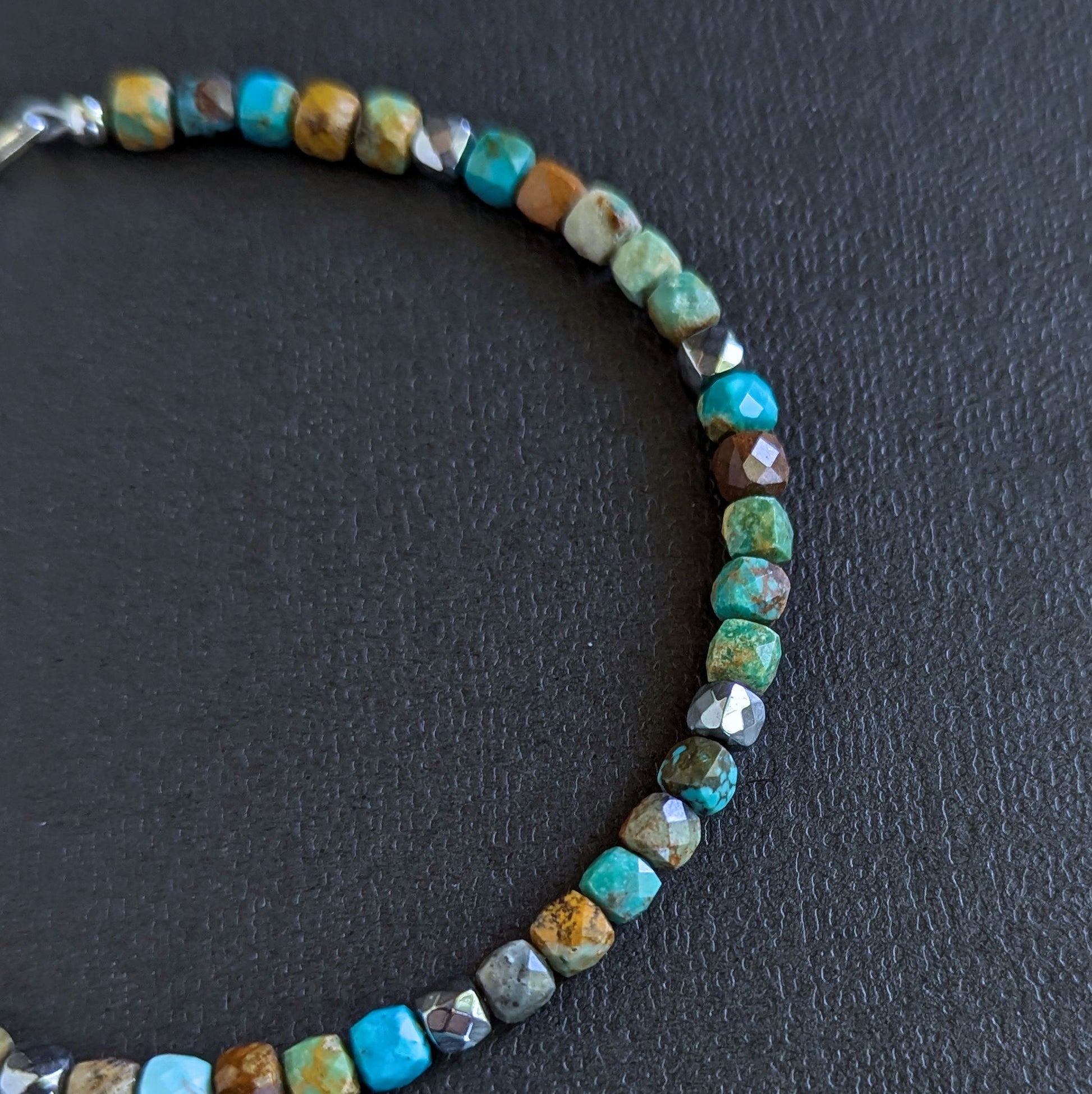 4mm genuine turquoise faceted bead bracelet