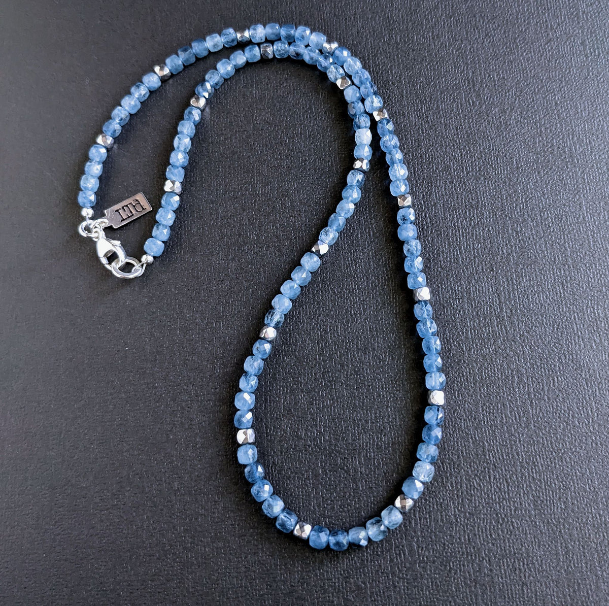 Santa Maria aquamarine blue bead necklace