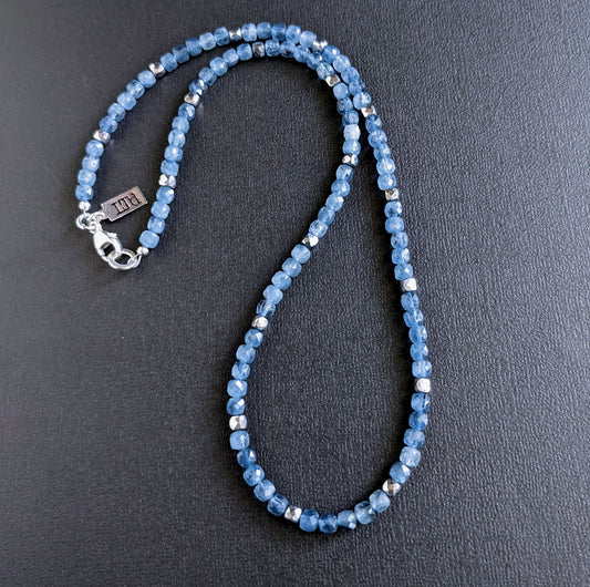 Santa Maria aquamarine blue bead necklace