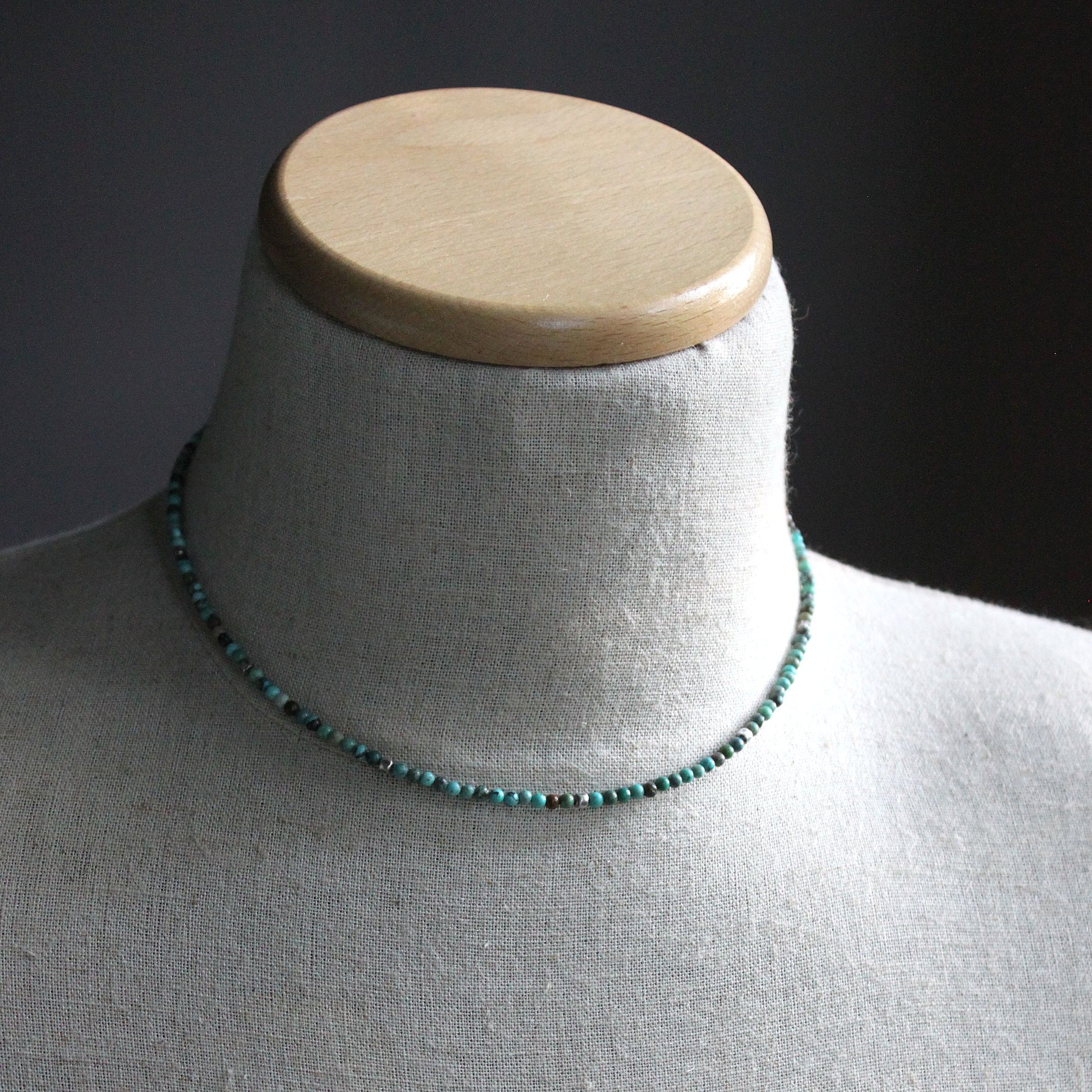 men's turquoise bead choker necklace