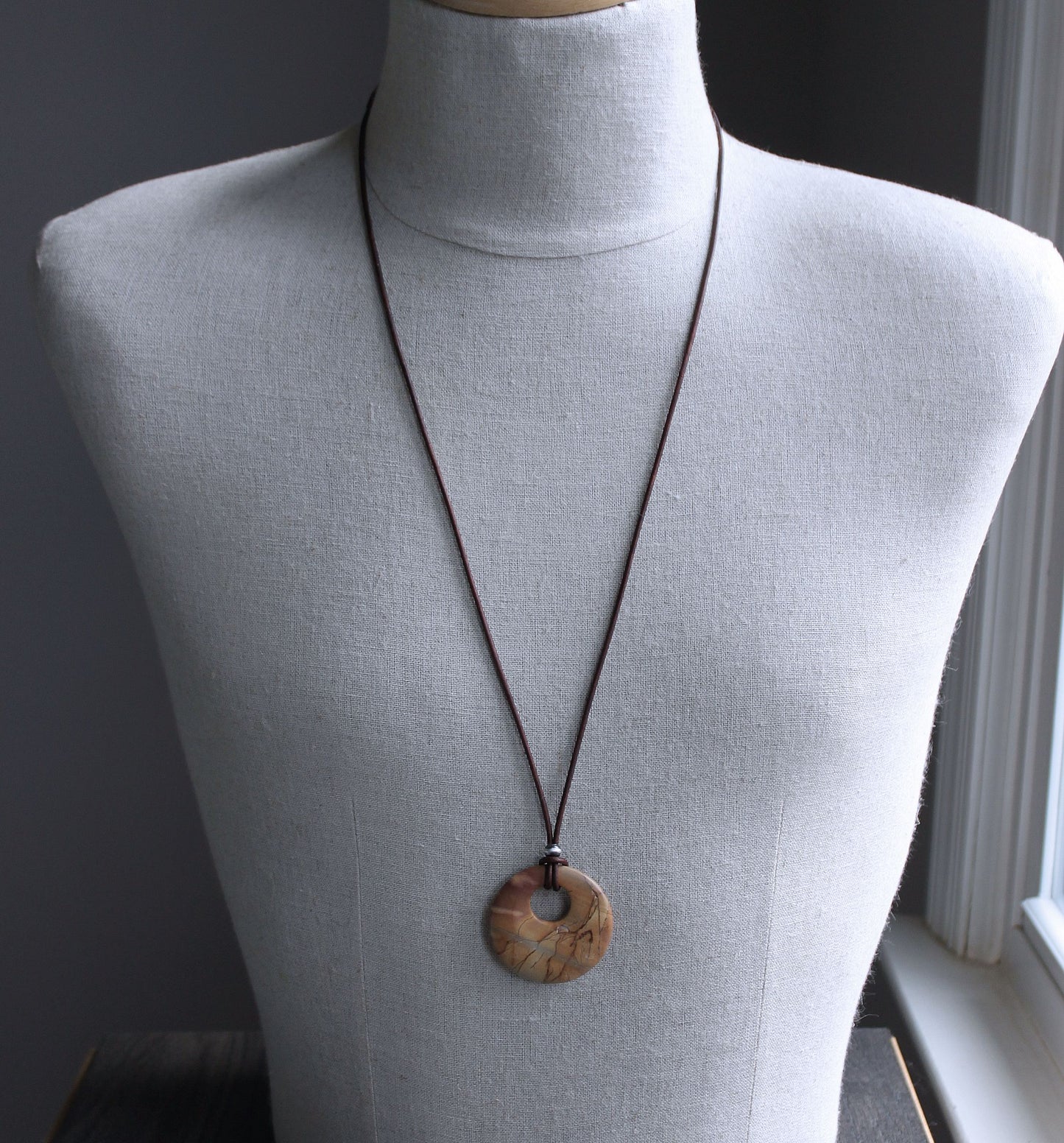 large stone pendant leather necklace