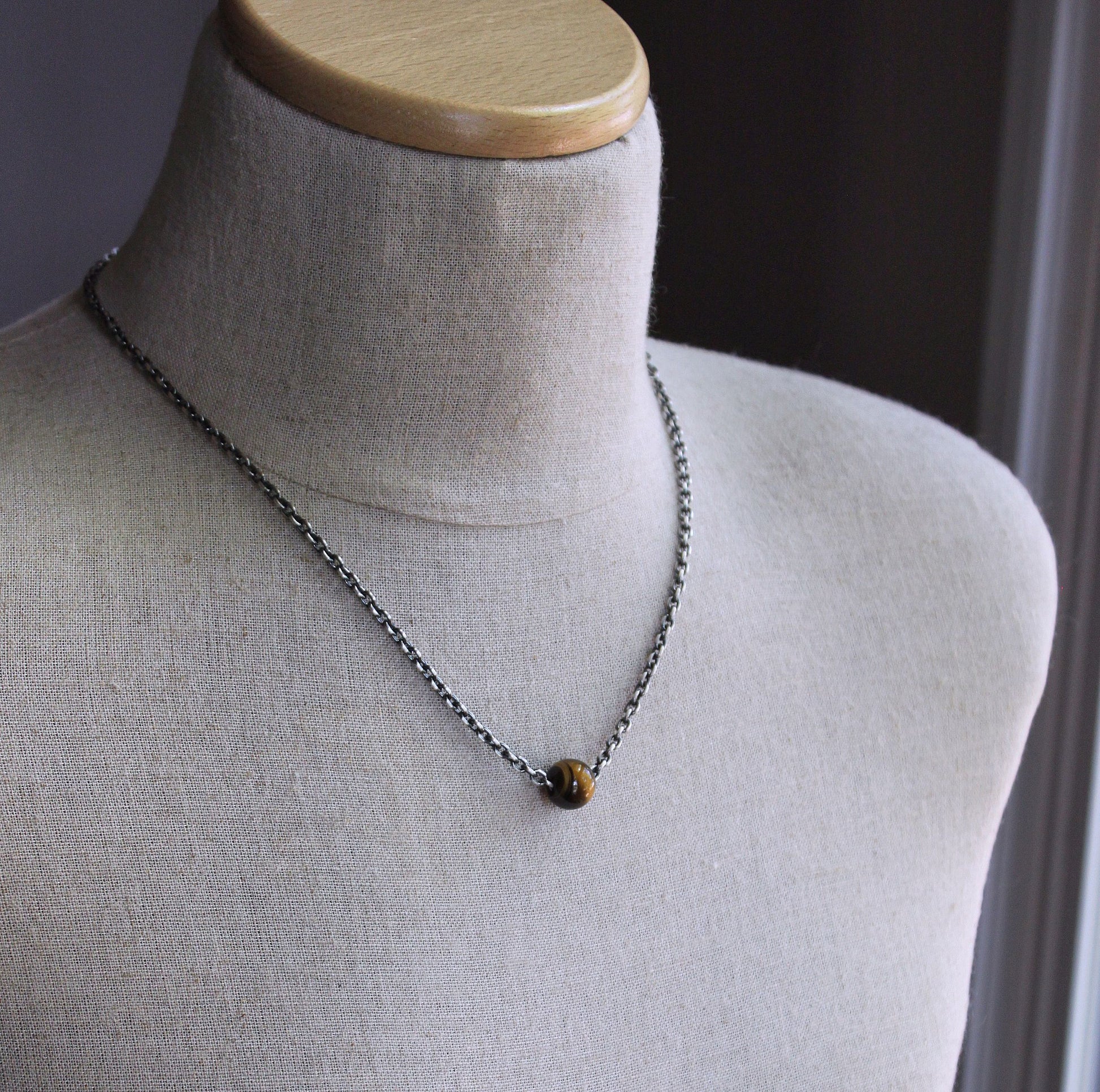 men's chain necklace with tiger's eye