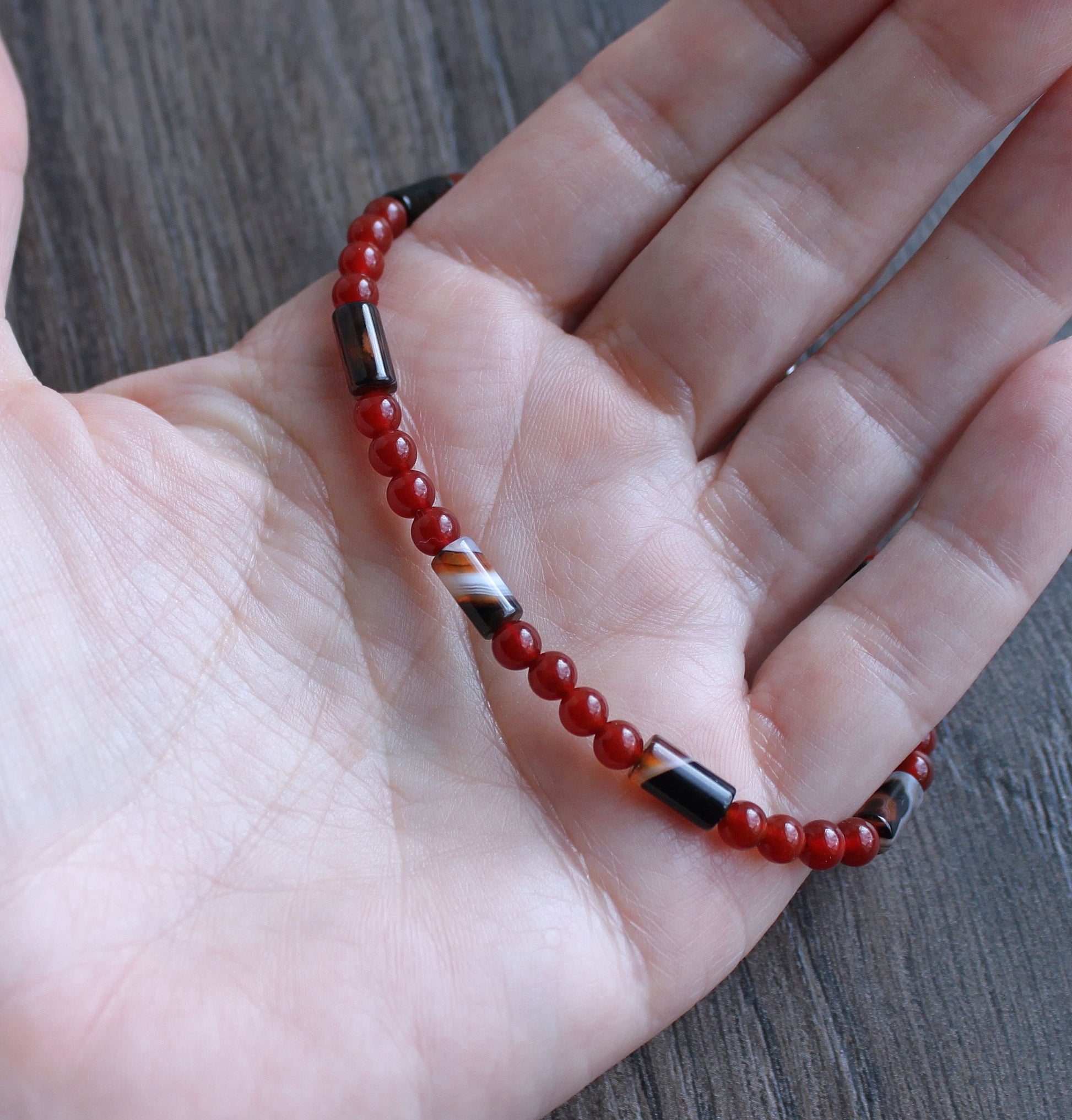 phantom red agate bead bracelet