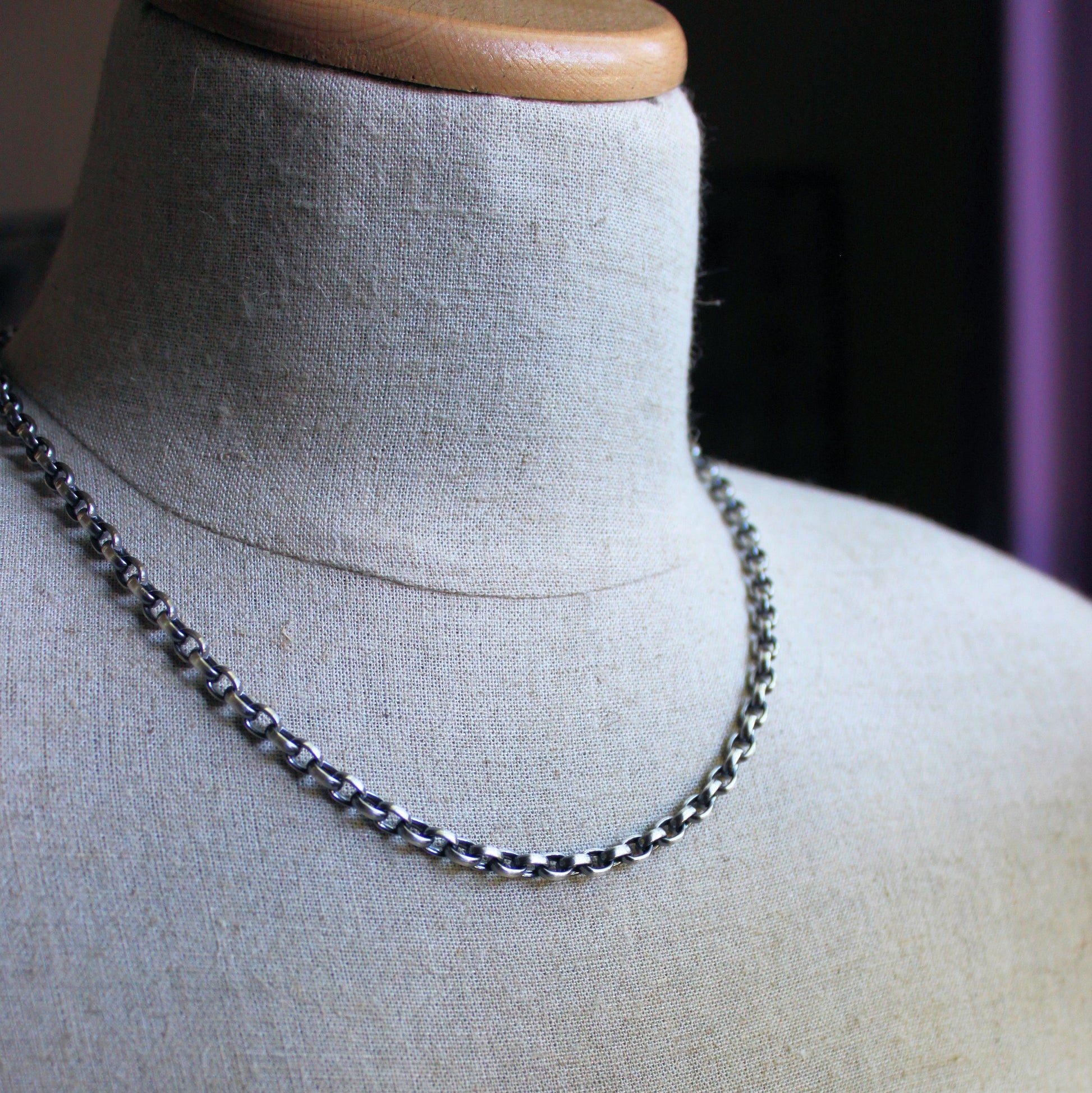 Men's Heavy Silver Oval Rolo Chain Necklace – LynnToddDesigns
