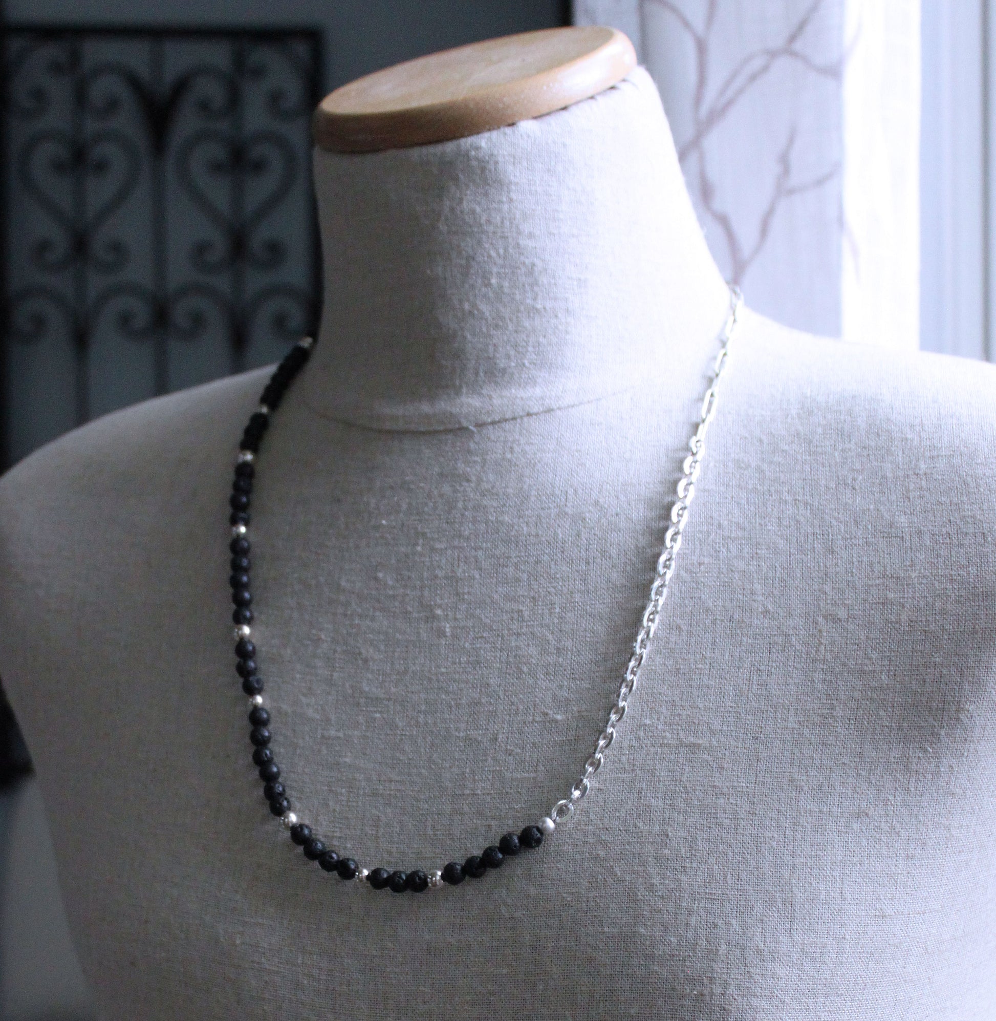 men's balck bead and chain necklace