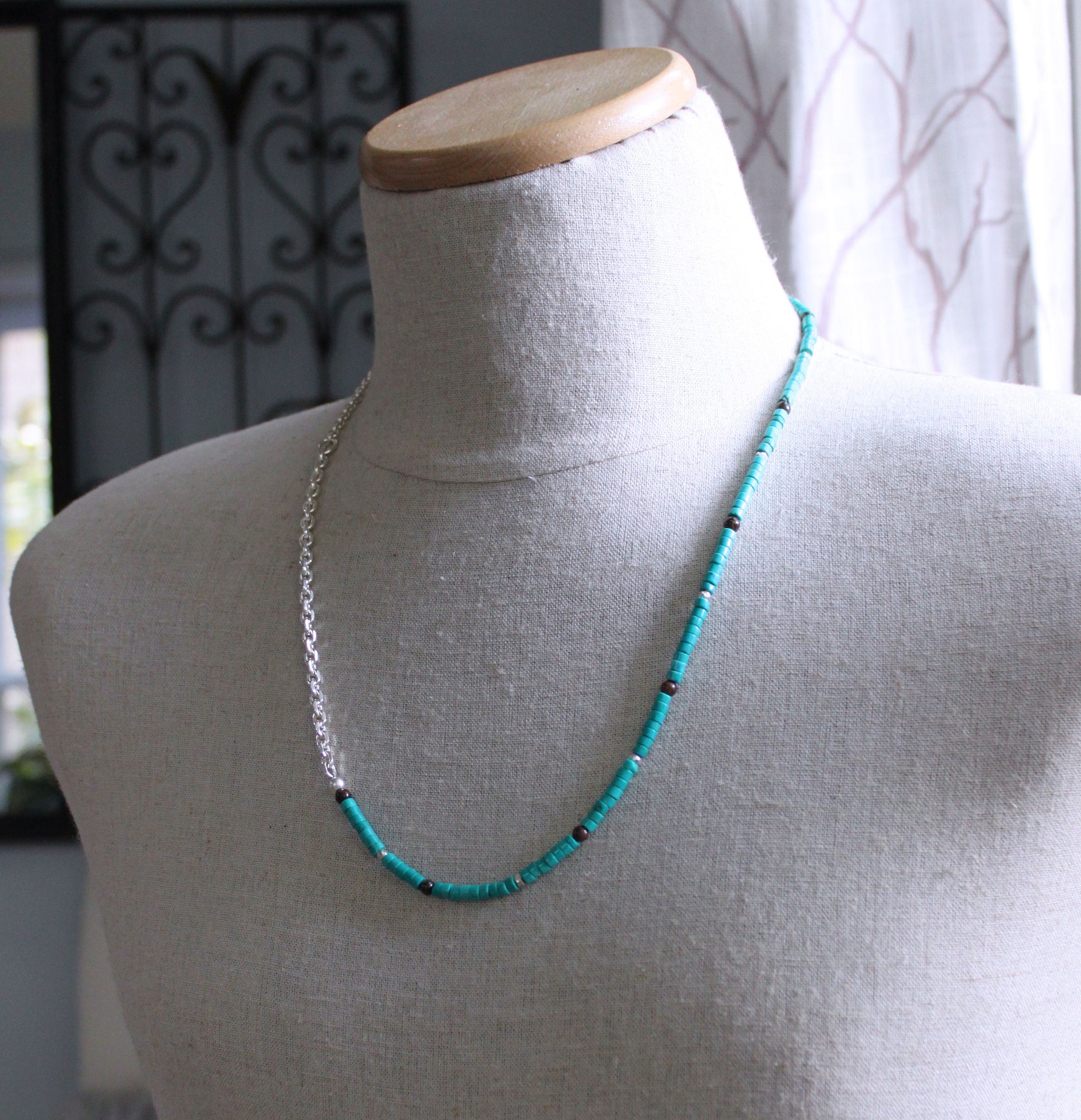 Men's bead and chain necklace