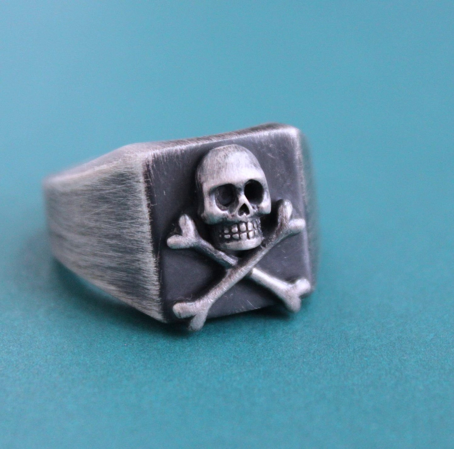 men's sterling silver skull ring